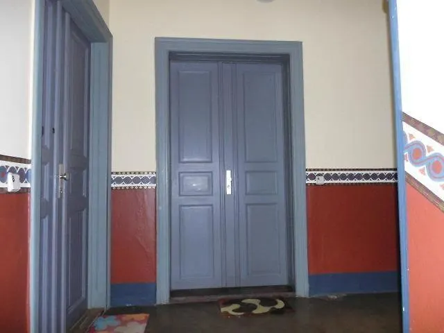 3r-fewo-bis-9-personen-zentral-t4 * Дрезден
